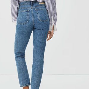 Everlane Curvy 90’s Cheeky Straight Jean, 29 regular.